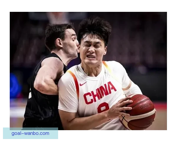 北京半场逆转广东领先五分周琦轰10分赵睿受伤短暂下场